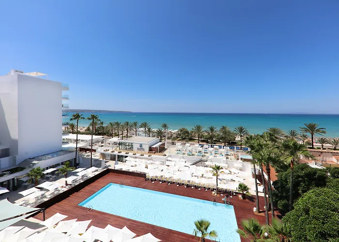 Palmanova Hoteles en Mallorca: Encuentra el Alojamiento Perfecto para tus Vacaciones en Palma Nova