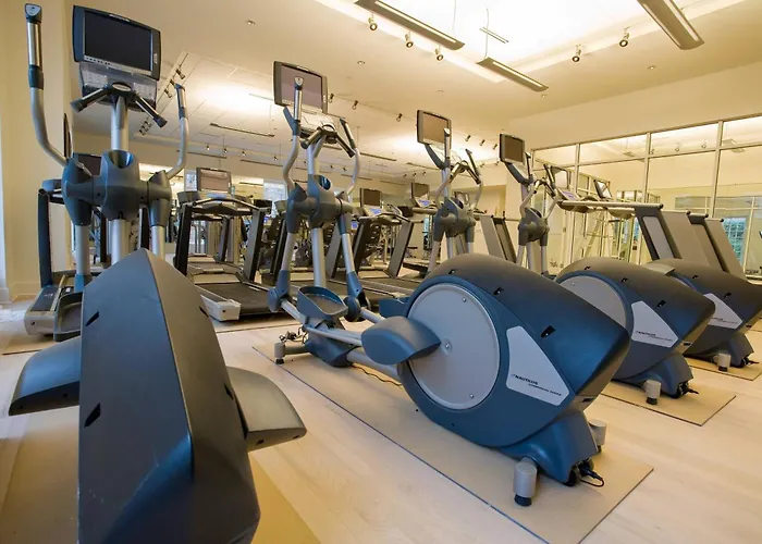 Handpicked Top Hotels Near Williamsburg VA