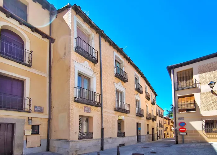 Hoteles Económicos en Segovia