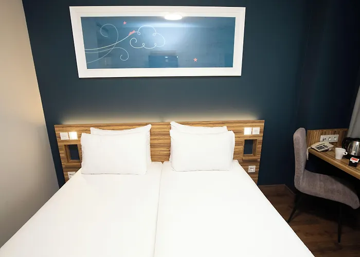 Mejores Hoteles Cerca del Estadio Wanda Madrid