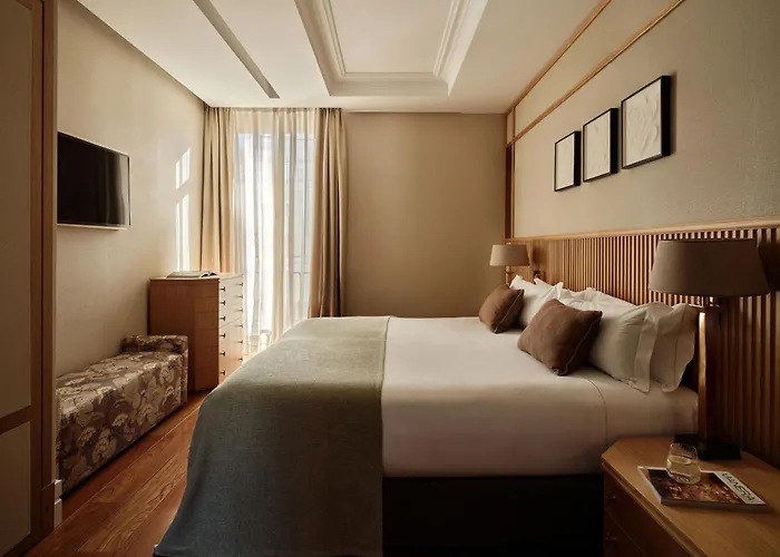 Mejores hoteles cerca Universidad Francisco Vitoria