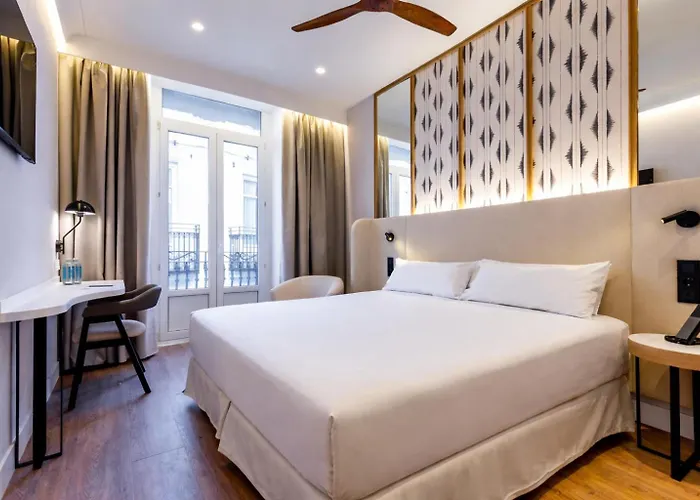 Mejores hoteles cerca Plaza Ayuntamiento Valencia, España